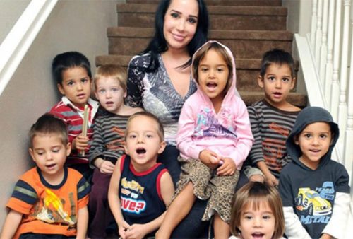 Woman with most children born at same time